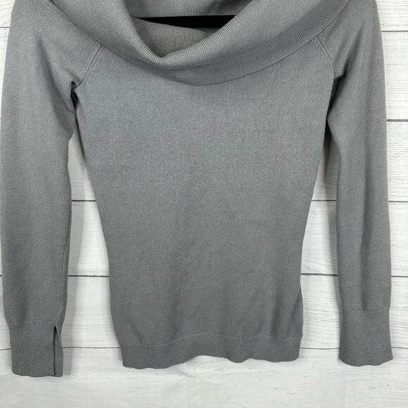 BCBGMAXAZRIA Womens size Small Astria Off The Shoulder Sweater Gray - Picture 5 of 10